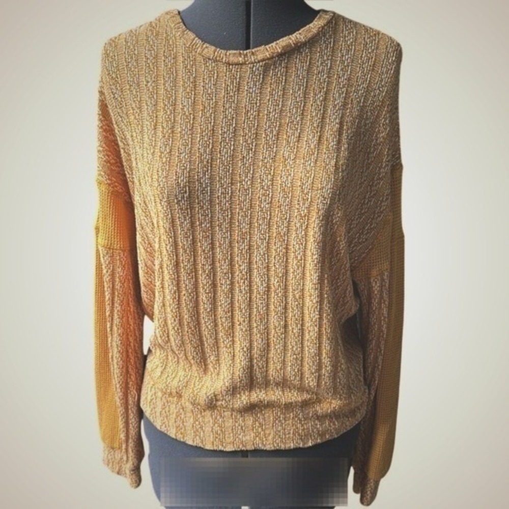 BKE Mustard Yellow Textured Waffle Knit Top Cutout Size S‎ Casual Comfort